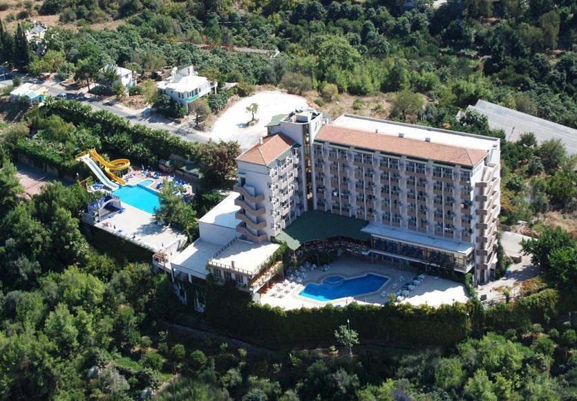 Akropol Hotell 3*