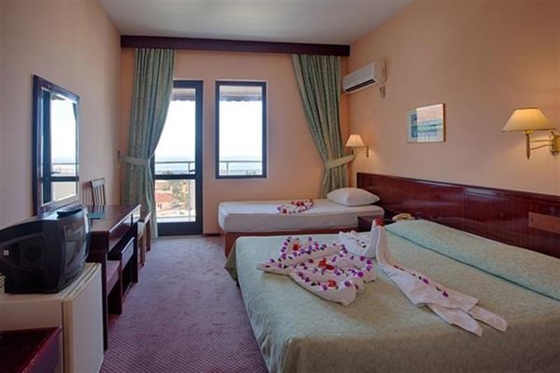 Akropol Hotel 3*